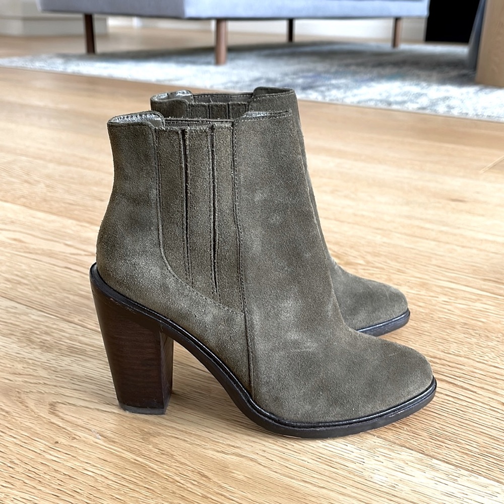Joie Suede Ankle Boots in Olive Green Size 36